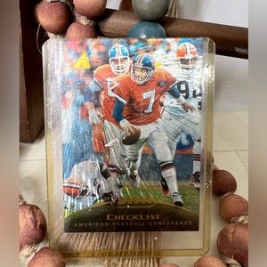 Vintage 1995 Pinnacle Football Card #246 John Elway CL